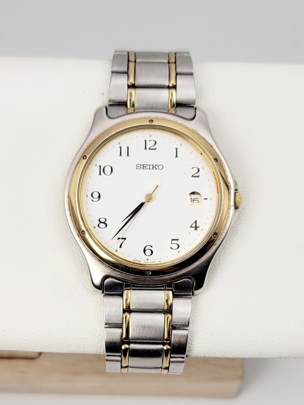 Vintage Seiko 7N32-0150 Quartz Watch Two-Tone White Dial Arabic JDM Japan Mens